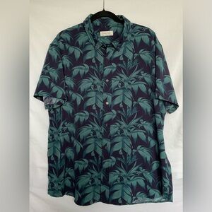 Green and Blue Casual Button Down Shirt with Leaf Pattern